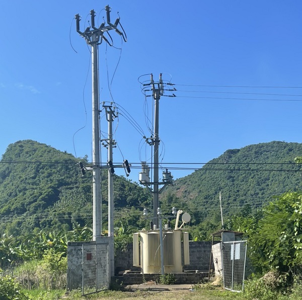 Đóng điện thành công công trình nâng cấp lưới điện 10kV lên 35kV huyện Phù Yên
